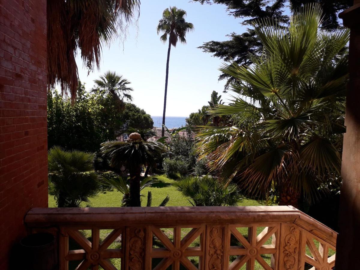 Villa dei Marchesi Carrozza Santa Teresa Di Riva Esterno foto